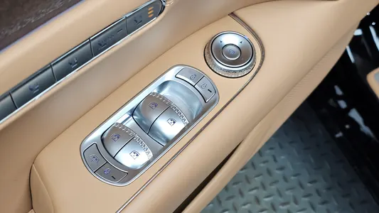 Genesis G90 (RS 4) 3.5 AWD 2023 33