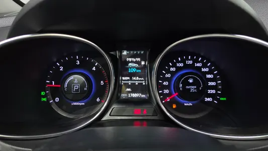 Hyundai DM (e-VGT) 2.0 2WD 2014 8