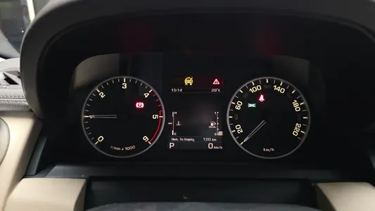 Land Rover 4 3.0 SDV6 SE 2015 8