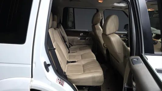 Land Rover 4 3.0 SDV6 SE 2015 12