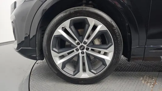Audi Q8 (4M) 55 TFSI 2025 4