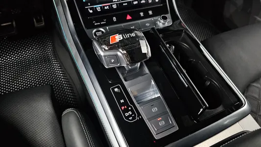 Audi Q8 (4M) 55 TFSI 2025 8