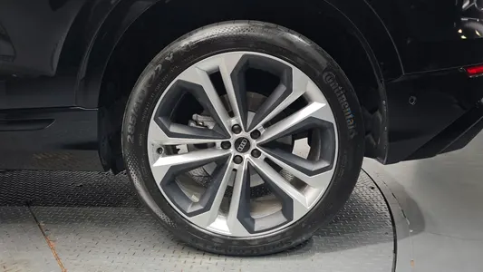Audi Q8 (4M) 55 TFSI 2025 21