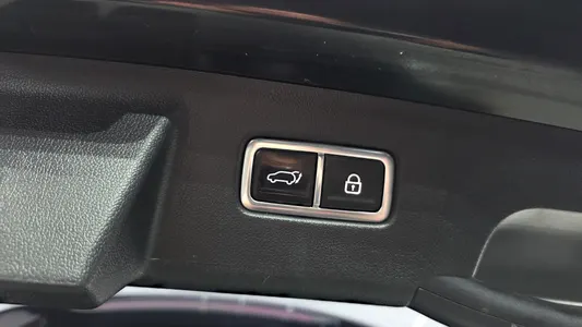 Kia 4 HEV 1.6 2WD 2022 27