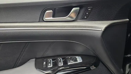 Kia K5 3 2.0 2024 29