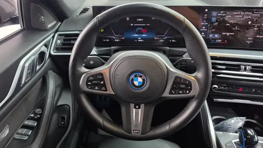 BMW i4 eDrive40 M 2023 13
