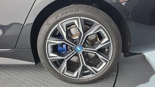 BMW i4 eDrive40 M 2023 21
