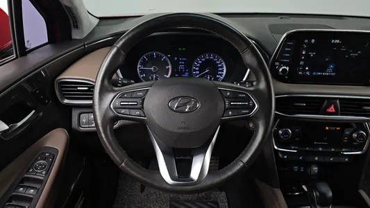Hyundai TM 2.0 2WD 2019 13