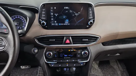 Hyundai TM 2.0 2WD 2019 14