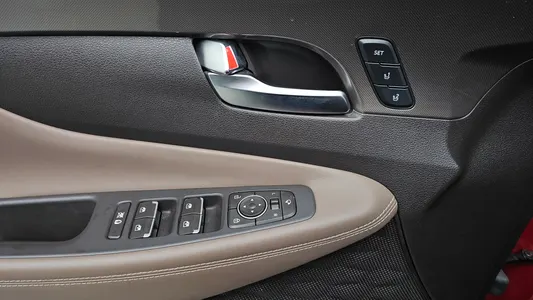 Hyundai TM 2.0 2WD 2019 16