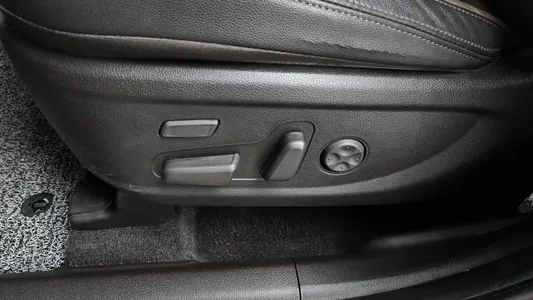 Hyundai TM 2.0 2WD 2019 31