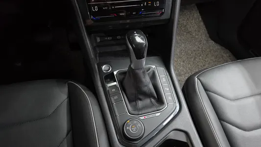 Volkswagen 2 2.0 TDI 4 2023 9