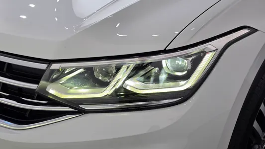 Volkswagen 2 2.0 TDI 4 2023 22