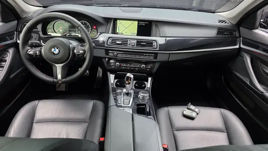 BMW 5 Series (F10) 520d M 2016 6