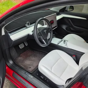 Tesla 3 AWD 2022 6