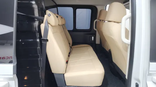 Hyundai 스타리아 HEV 1.6T 5 2026 11