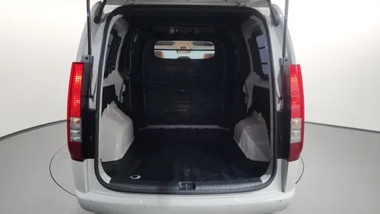 Hyundai 스타리아 HEV 1.6T 5 2026 18