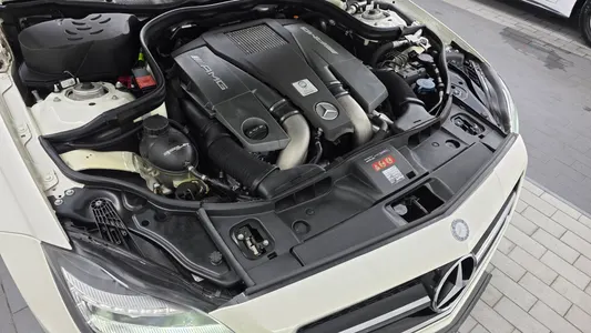 Mercedes-Benz CLS-Class W218 CLS63 AMG 2011 6
