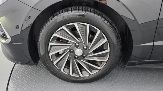 Hyundai (DN8) 2022 5