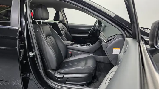 Hyundai (DN8) 2022 11
