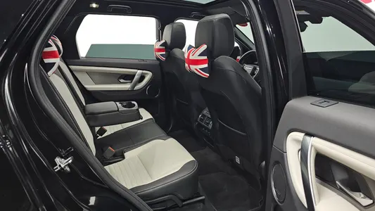 Land Rover 2 P250 SE 2024 26