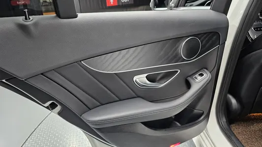 Mercedes-Benz C-Class W205 C200 4MATIC AMG Line 2018 25