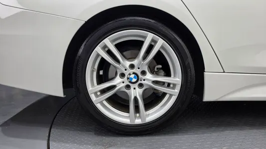 BMW 3 Series (F30) 330i M 2018 4