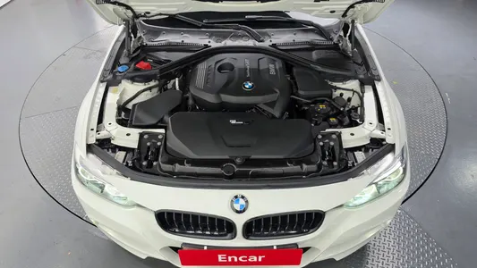 BMW 3 Series (F30) 330i M 2018 5