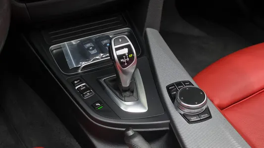 BMW 3 Series (F30) 330i M 2018 8