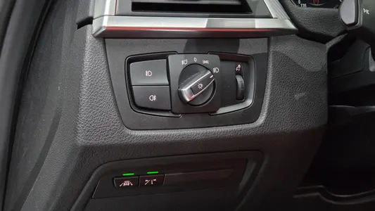 BMW 3 Series (F30) 330i M 2018 15