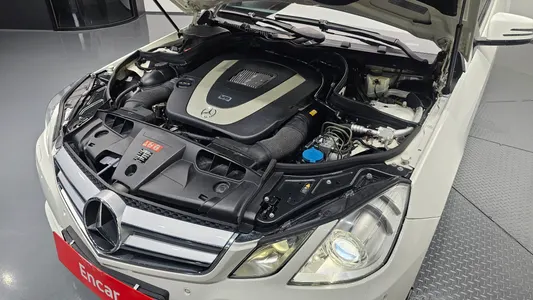 Mercedes-Benz E-Class W212 E350 2011 5