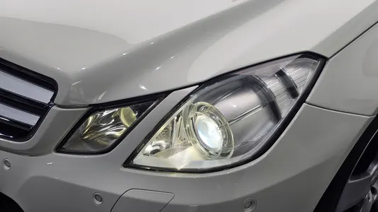 Mercedes-Benz E-Class W212 E350 2011 22