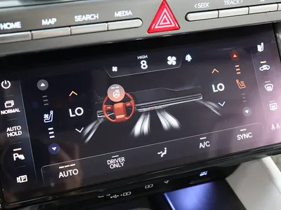 Hyundai (GN7) 2024 9