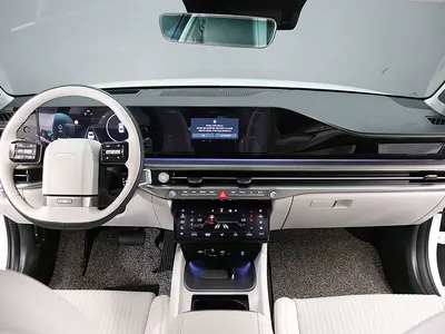 Hyundai (GN7) 2024 14