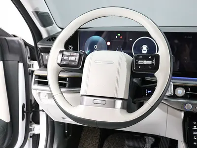 Hyundai (GN7) 2024 15