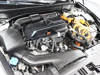 Hyundai (GN7) 2024 19