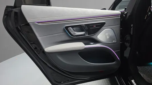 Mercedes-Benz EQS V297 EQS350 2022 25