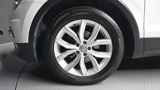 Volkswagen 2 2.0 TDI 2020 5