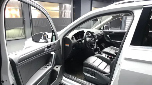 Volkswagen 2 2.0 TDI 2020 10