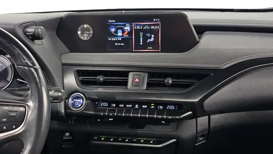 Lexus UX250h 2.0 2WD 2019 20