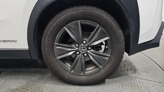 Lexus UX250h 2.0 2WD 2019 22