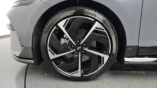 Hyundai 6 AWD 2025 5