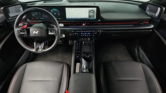 Hyundai 6 AWD 2025 7