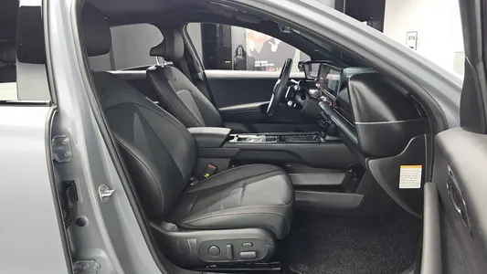 Hyundai 6 AWD 2025 27