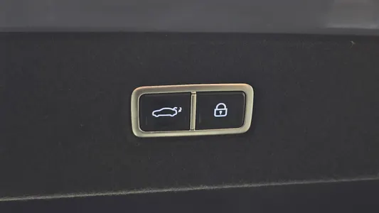 Hyundai 6 AWD 2025 35