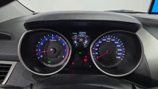 Hyundai MD LPI M16 2012 8