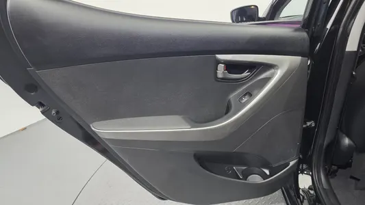 Hyundai MD LPI M16 2012 25