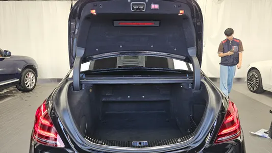 Mercedes-Benz S-Class W222 S560 4MATIC 2018 20
