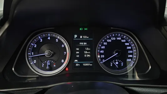 Hyundai (DN8) 2.0 2022 8