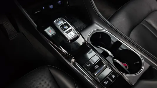 Hyundai (DN8) 2.0 2022 9